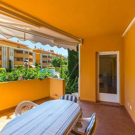 Coastal Living Fully Equipped 200m From The Appartamento