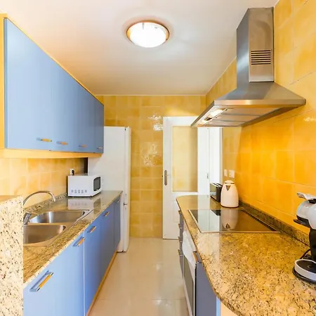 Coastal Living Fully Equipped 200m From The *